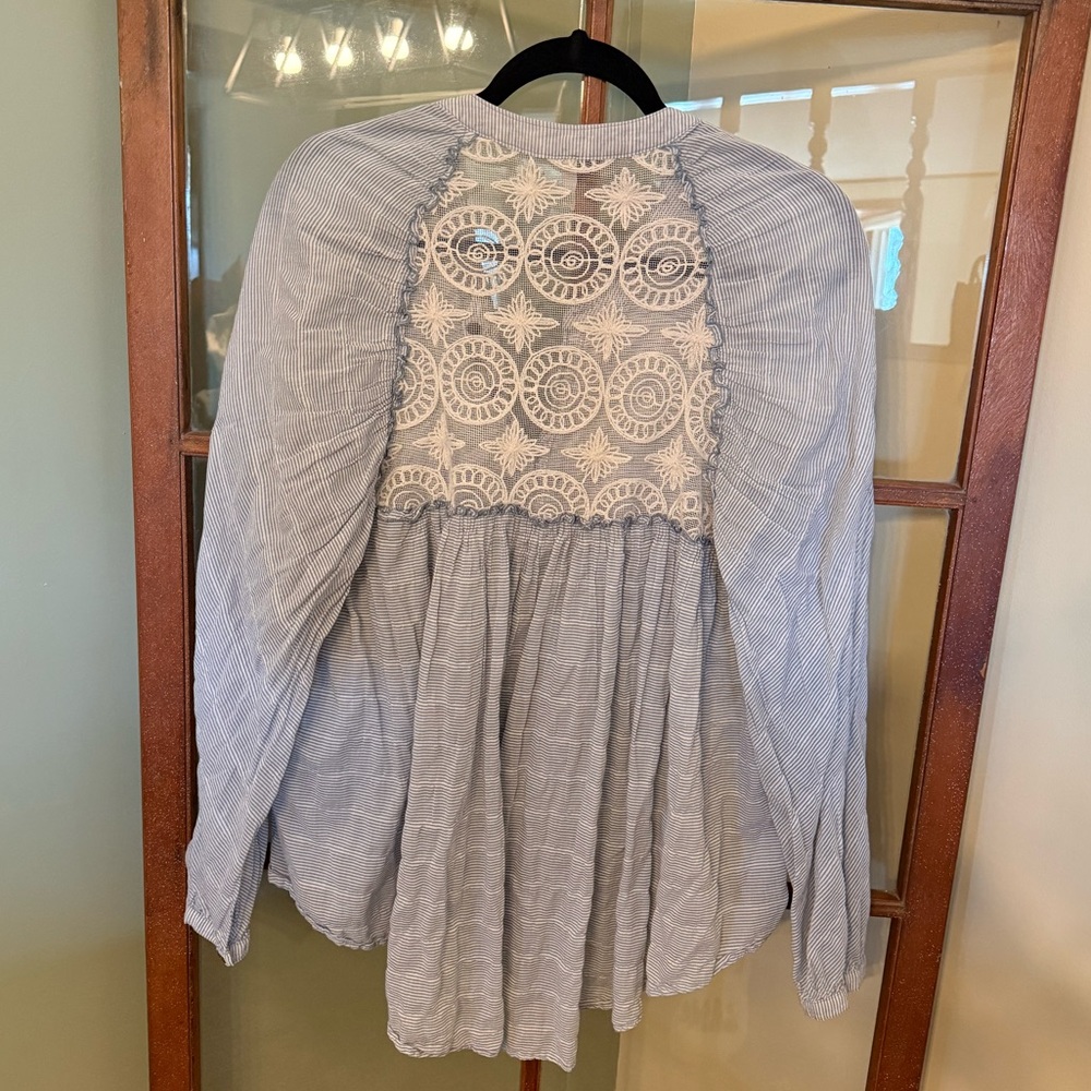 Free People Put Your Back Into It Lace Back Pale Blue Pinstripe Button-Down - S - Picture 5 of 5
